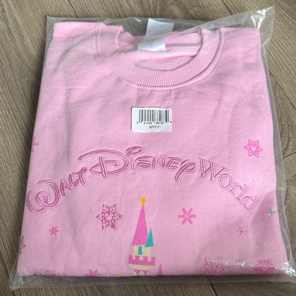 Walt Disney World Christmas Crew neck